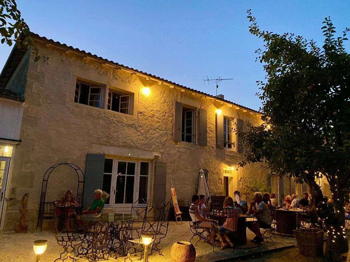 Le Relais D'Aulnay Bed & Breakfast Aulnay  Екстериор снимка