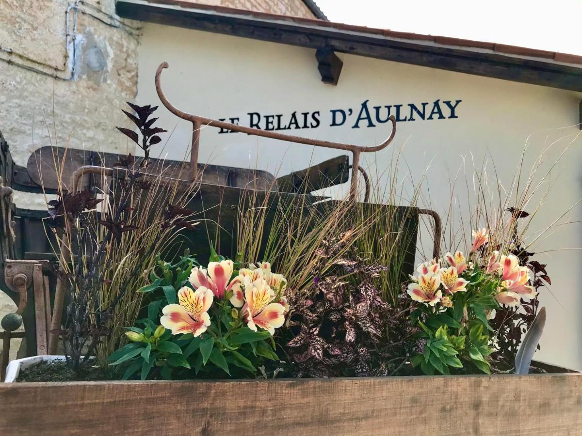 Le Relais D'Aulnay Bed & Breakfast Aulnay  Екстериор снимка